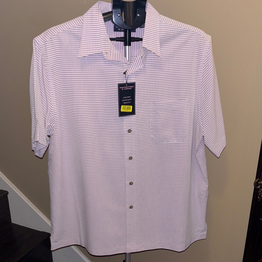 Roundtree & Yorke Lavender Checkered Button Down Shirt